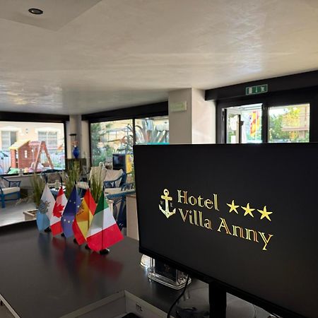 Anny Hotel Rimini Exterior photo