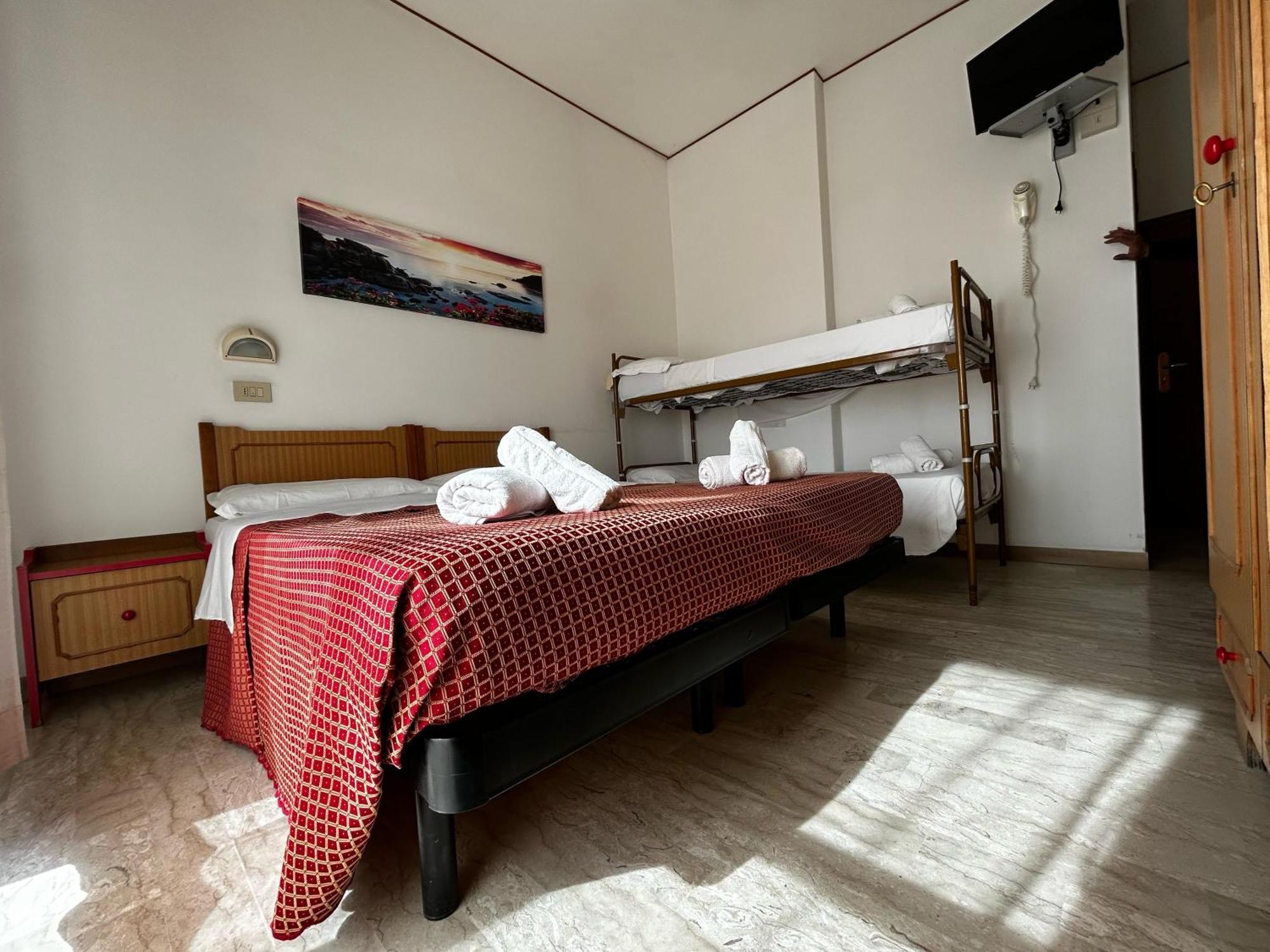 Anny Hotel Rimini Exterior photo