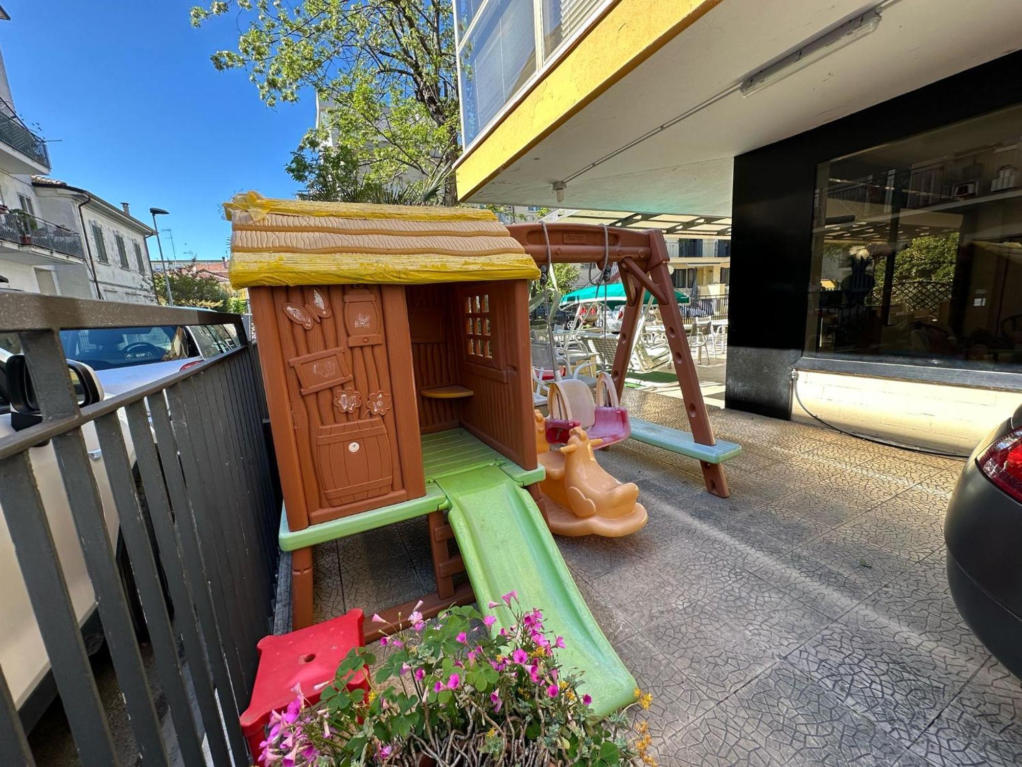 Anny Hotel Rimini Exterior photo